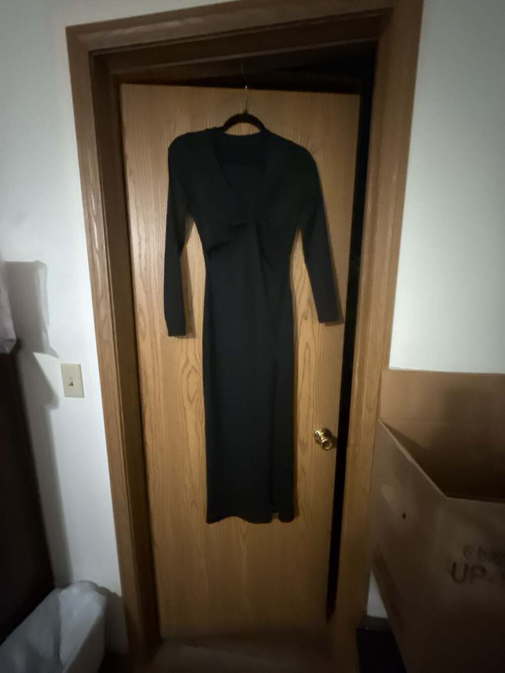 SHEIN Women's Black‎ Long Sleeve V-Neck Midi Dress Size S